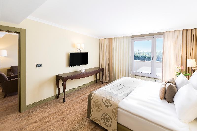 Ramada Kazdaglari Thermal & Gure